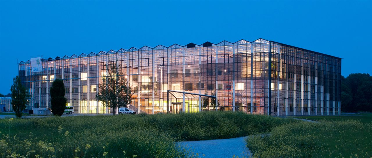 Aeres Hogeschool Dronten — glazen onderwijsgebouw